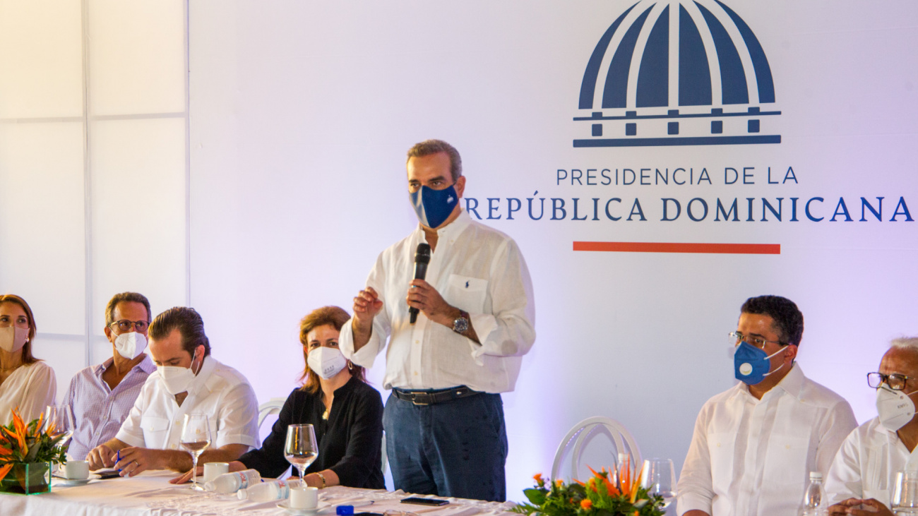 Presidente Abinader anuncia plan recuperación de Puerto Plata, Sosúa y Cabarete